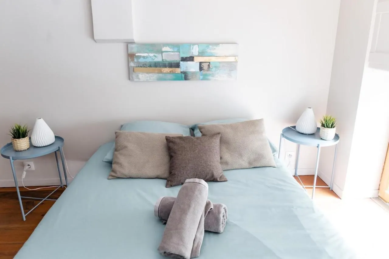 Le Petit Turbil - Quartier Part Dieu Apartment Lyon 0*,  France